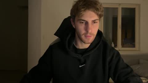 Snapshot of melodicass chatting on 13, 11, 2025 Melodicass online show from 13, 11, 2025