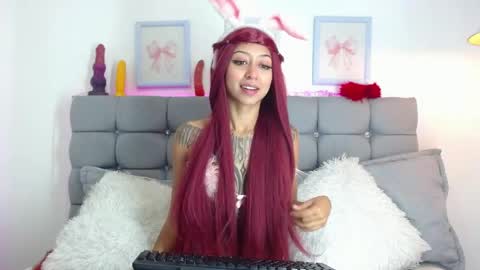 Snapshot of melody_harper_ chatting on 13, 4, 2026 M E L O D Y online show from 13, 4, 2026