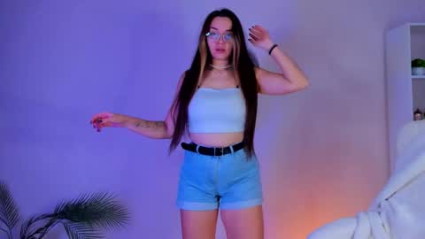 Snapshot of melody_sol chatting on 25, 11, 2025 melody_sol online show from 25, 11, 2025