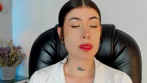 Snapshot of melody_suarez chatting on 7, 1, 2025 MELODY online show from 7, 1, 2025