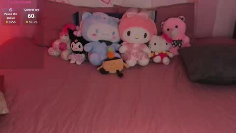 Snapshot of melody_suarez chatting on 18, 12, 2025 MELODY online show from 18, 12, 2025