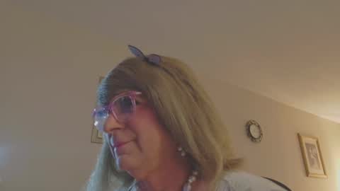 Melody online show from 10, 9, 2025