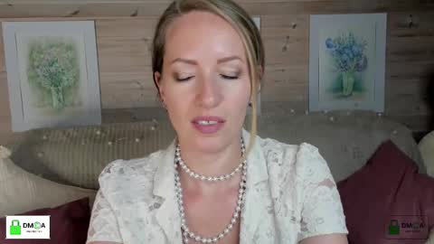 Melody My schedule this week  Wednesday Thursday Sunday online show from 20, 9, 2025