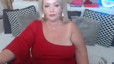 Snapshot of melyssamilfxxx chatting on 19, 9, 2025 melyssamilfxxx online show from 19, 9, 2025