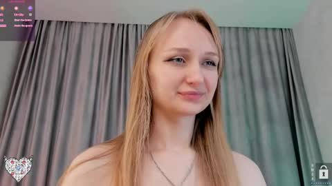 Snapshot of memento_mary chatting on 5, 3, 2025 The princess of your dreams online show from 5, 3, 2025