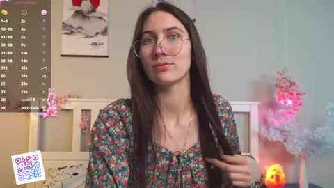 Snapshot of memento_mary chatting on 11, 3, 2025 The princess of your dreams online show from 11, 3, 2025