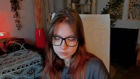 Mia online show from 24, 9, 2025