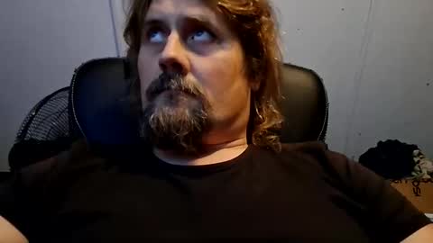 Snapshot of men10_12_1983 chatting on 8, 10, 2025 men10_12_1983 online show from 8, 10, 2025