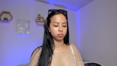 Menca of your love online show from 11, 9, 2025