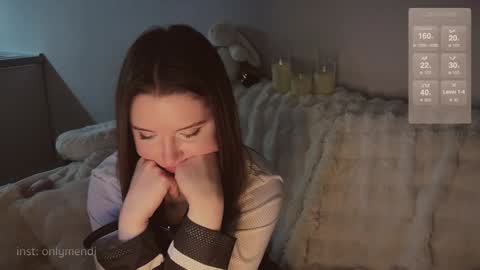 Snapshot of menndi chatting on 4, 12, 2024 menndi online show from 4, 12, 2024