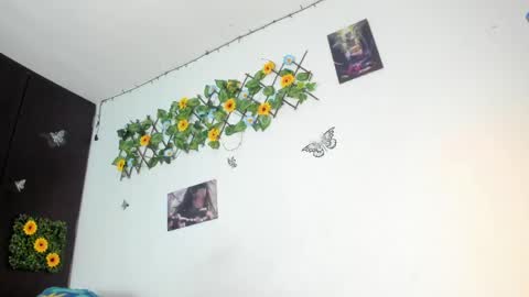 Princess Mensia online show from 29, 4, 2026