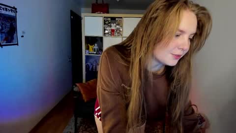 Snapshot of meow_k1tty chatting on 12, 5, 2026 Flora Next stream November 17th at 6 GMT online show from 12, 5, 2026