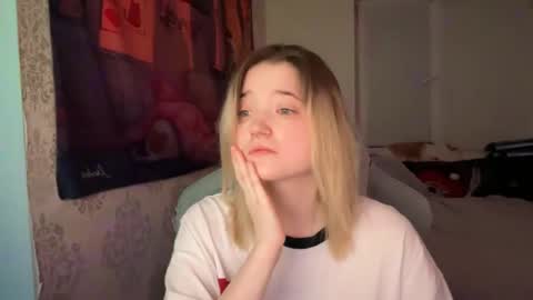 Snapshot of meowki4 chatting on 31, 12, 2024 meowme online show from 31, 12, 2024