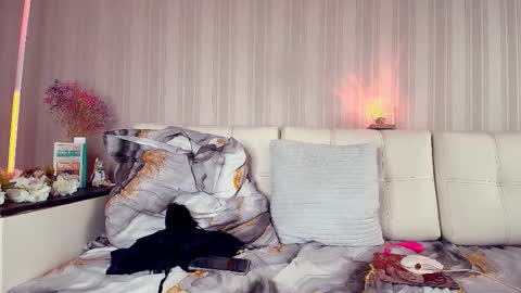 Snapshot of meowroslava chatting on 6, 10, 2025 meowroslava online show from 6, 10, 2025