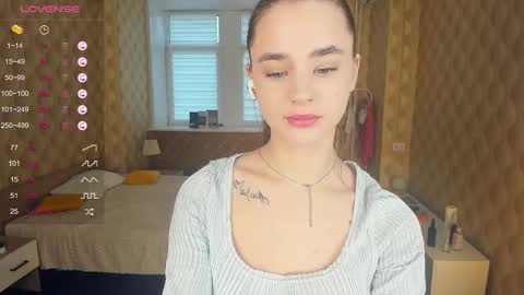 Julie online show from 9, 11, 2025