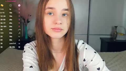 Julie online show from 7, 4, 2026