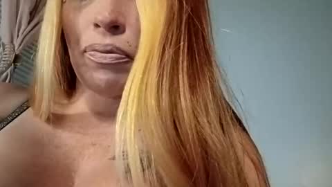 meowzers777 online show from 22, 4, 2026