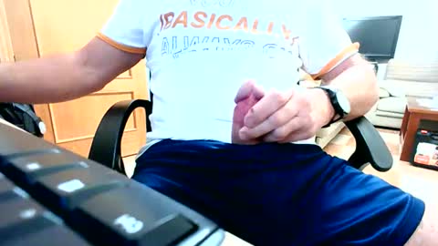 merce1972 online show from 25, 10, 2025