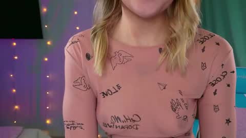 Snapshot of mercedes_robins chatting on 5, 2, 2026 Molly online show from 5, 2, 2026