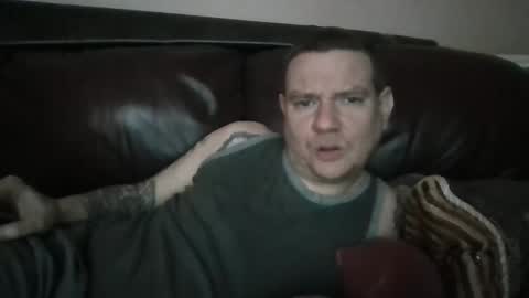 ezio online show from 4, 1, 2025