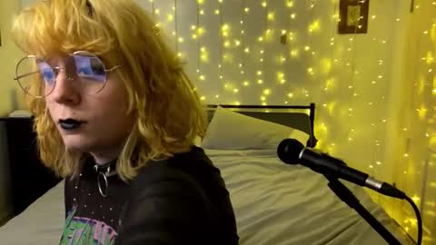 Snapshot of mercy_dreams chatting on 23, 2, 2026 Mercy online show from 23, 2, 2026