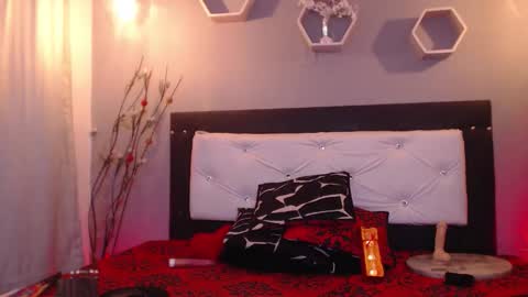 Snapshot of meriiiidaa chatting on 24, 9, 2025 meriiiidaa online show from 24, 9, 2025