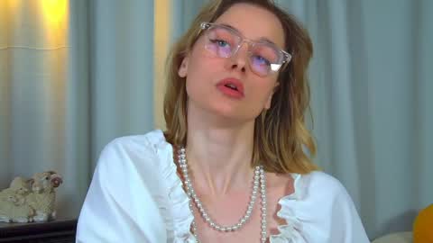 Merlin online show from 4, 4, 2026