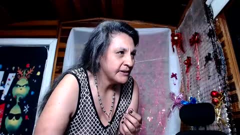 Snapshot of merlyna_goldens chatting on 27, 12, 2024 My next birthday is December 11th. online show from 27, 12, 2024