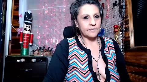 Snapshot of merlyna_goldens chatting on 28, 12, 2024 My next birthday is December 11th. online show from 28, 12, 2024