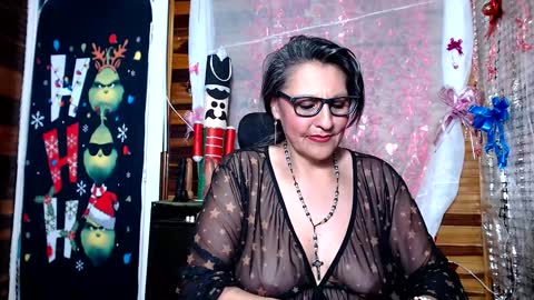 Snapshot of merlyna_goldens chatting on 31, 12, 2024 My next birthday is December 11th. online show from 31, 12, 2024