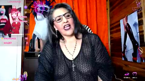 Snapshot of merlyna_goldens chatting on 22, 1, 2025 My next birthday is December 11th. online show from 22, 1, 2025