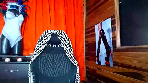 Snapshot of merlyna_goldens chatting on 26, 2, 2025 My next birthday is December 11th. online show from 26, 2, 2025