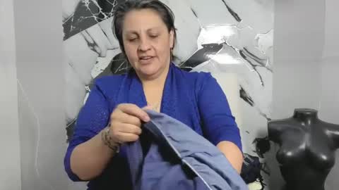 Snapshot of merlyna_goldens chatting on 27, 9, 2025 My next birthday is December 11th. online show from 27, 9, 2025