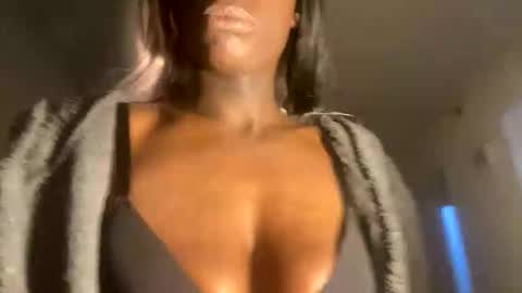 Snapshot of mertonalexis chatting on 31, 5, 2026 Alexismerton online show from 31, 5, 2026