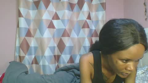 Snapshot of messyluna chatting on 20, 6, 2026 meggy and bree online show from 20, 6, 2026