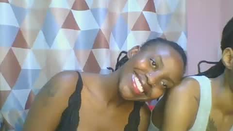 Snapshot of messyluna chatting on 28, 7, 2026 meggy and bree online show from 28, 7, 2026