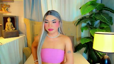 Snapshot of metawinathan chatting on 5, 10, 2025 myka online show from 5, 10, 2025