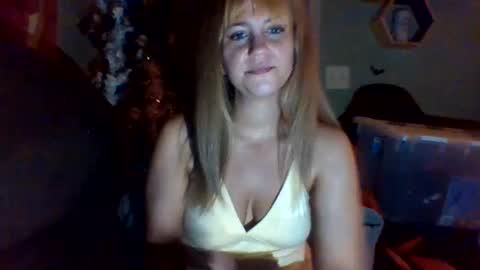 mezzy69 online show from 11, 10, 2025