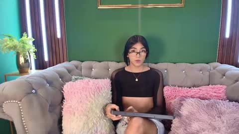 Mhia Kate online show from 1, 3, 2025