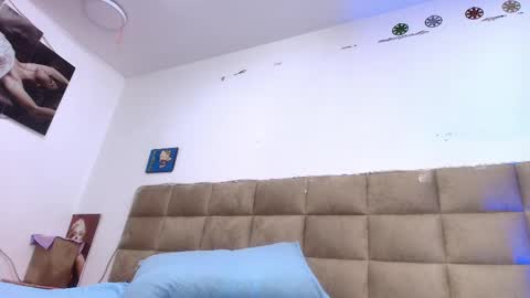 Emi online show from 9, 9, 2025