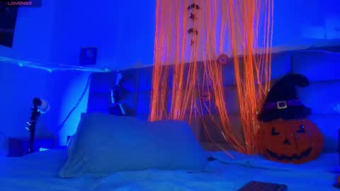 Emi online show from 23, 10, 2025