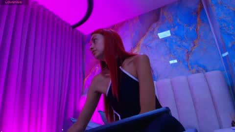 Snapshot of mia_0_ chatting on 7, 5, 2026 Emi online show from 7, 5, 2026