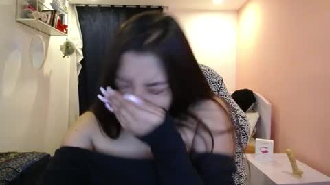 Mia zoe online show from 7, 12, 2024