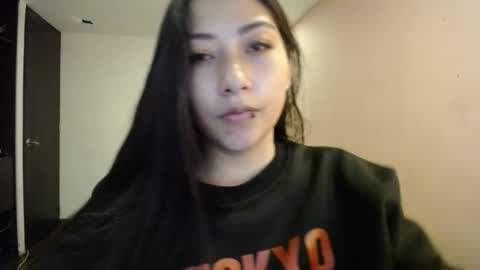 Mia zoe online show from 27, 12, 2024