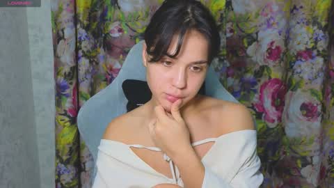 Snapshot of mia___lunaa chatting on 27, 10, 2025 Mia online show from 27, 10, 2025