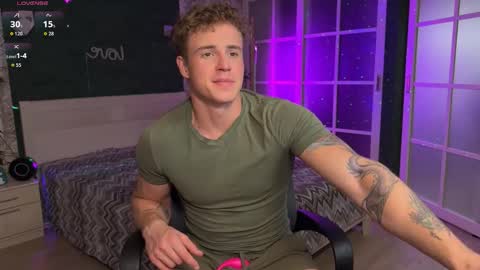 Snapshot of mia_andre chatting on 17, 10, 2025 Andre and Mia online show from 17, 10, 2025