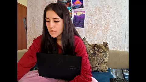 Snapshot of mia_beauti_live chatting on 20, 4, 2026 mia_beauti_live online show from 20, 4, 2026