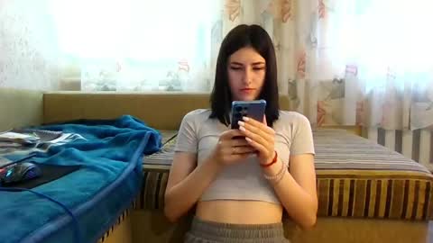 Snapshot of mia_beauti_live chatting on 25, 5, 2026 mia_beauti_live online show from 25, 5, 2026
