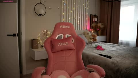 Just call me Kitty online show from 1, 4, 2026