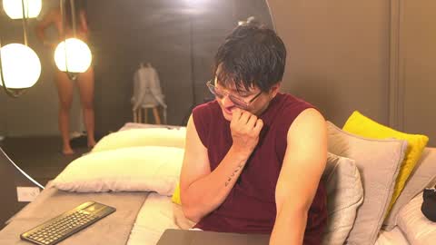 Belmont and Mia online show from 25, 3, 2026